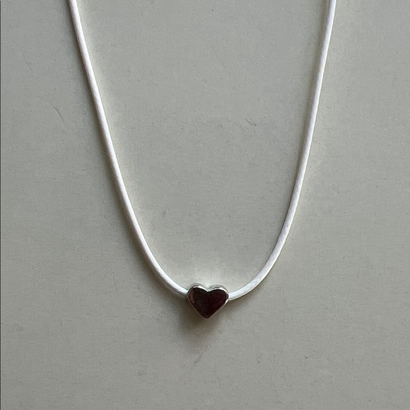 Pair of Silver Heart Pendant Necklaces. Very cute. - Picture 4 of 4